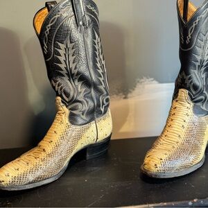 Tony Lama Cowboy Boots - Tan